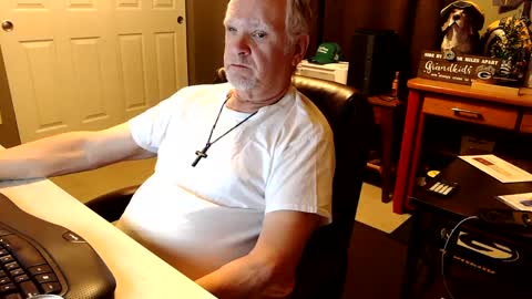 midwestdad09 online show from October 2025 10:37:02 AM