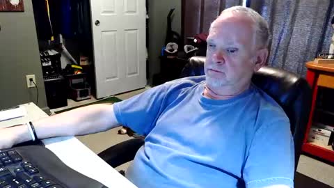 midwestdad09 online show from April 2026 06:59:02 PM