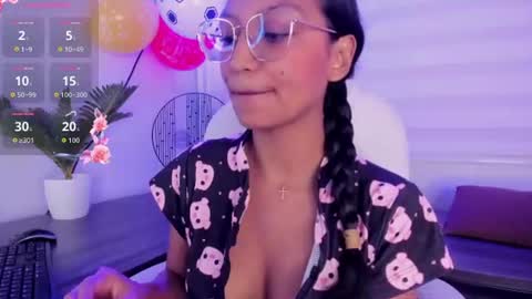 Snapshot of miel_ambar chatting on July 2026 08:04:02 PM miel_ambar online show from July 2026 08:04:02 PM
