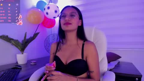 Snapshot of miel_ambar chatting on July 2026 09:39:02 PM miel_ambar online show from July 2026 09:39:02 PM