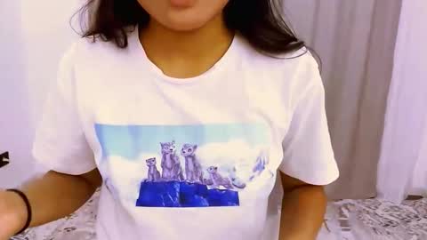 Mia online show from January 2026 05:05:01 PM