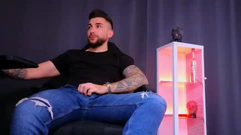 MightyAaron online show from February 2025 03:40:01 PM