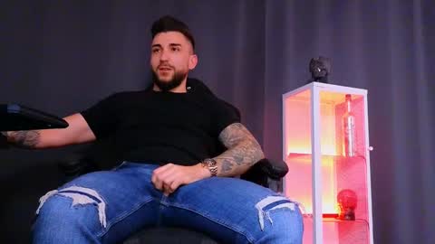 MightyAaron online show from February 2025 05:58:01 AM