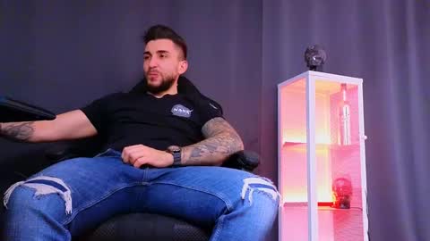 MightyAaron online show from March 2025 04:35:02 PM