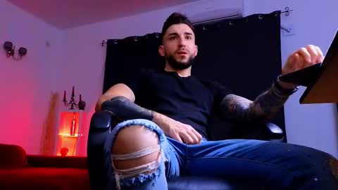 MightyAaron online show from December 2025 05:36:02 AM