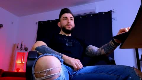 MightyAaron online show from March 2026 03:34:01 AM