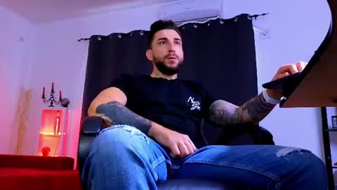 MightyAaron online show from July 2026 03:31:02 AM
