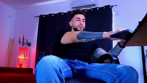 MightyAaron online show from July 2026 05:13:01 AM