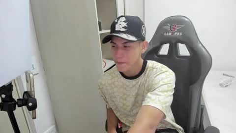 Miguel Hernandez online show from November 2025 04:18:02 AM