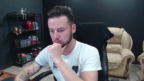 Misha Winchester online show from October 2025 06:35:02 AM