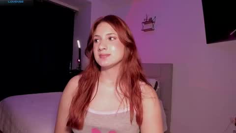 Mia Jhones online show from March 2026 02:07:02 AM