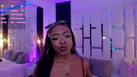 Miia Schwarz  online show from November 2025 01:04:01 AM