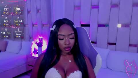 Miia Schwarz  online show from March 2026 11:55:01 PM