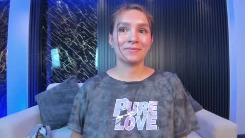 Miia 3 online show from January 2025 03:16:02 PM