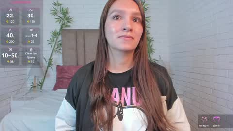 Miia 3 online show from January 2025 12:35:01 PM