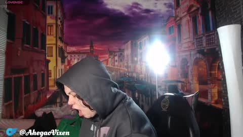 Ma -  online show from October 2025 09:12:02 PM