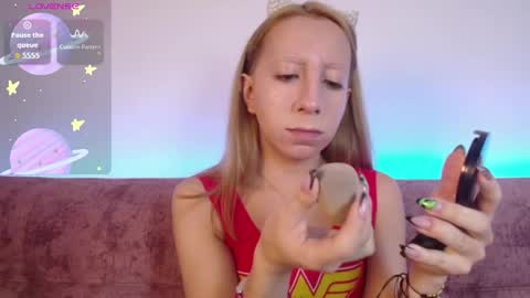 MIIA     online show from October 2025 11:45:02 AM