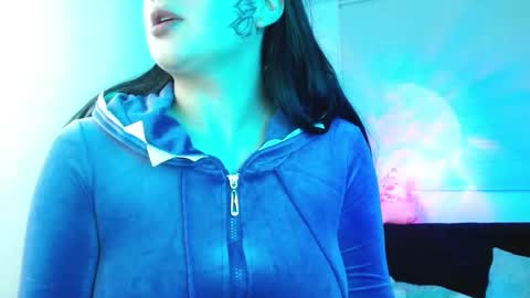 Mila  online show from January 2025 02:19:02 AM