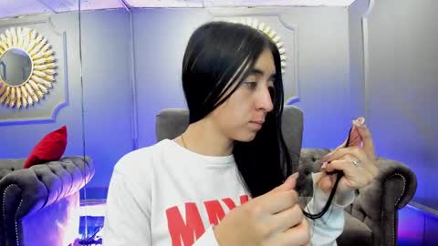 Snapshot of miilu__1 chatting on February 2025 09:51:02 AM miilu online show from February 2025 09:51:02 AM