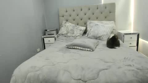 miiss_samantha online show from February 2026 08:48:02 PM