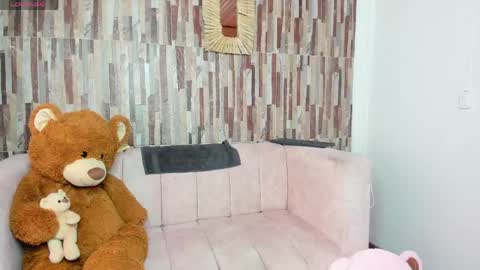 Snapshot of miissy__ chatting on May 2026 07:44:01 PM miissy__ online show from May 2026 07:44:01 PM