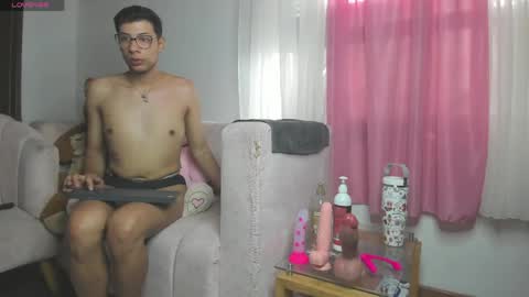 Snapshot of miissy__ chatting on May 2026 06:28:02 PM miissy__ online show from May 2026 06:28:02 PM