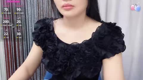 Snapshot of miixuuee chatting on April 2026 01:14:01 AM Ema online show from April 2026 01:14:01 AM