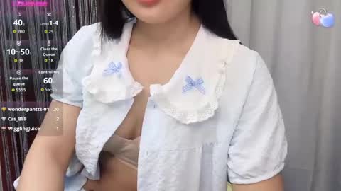 Snapshot of miixuuee chatting on May 2026 01:22:02 AM Ema online show from May 2026 01:22:02 AM