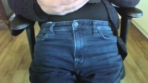 mik online show from February 2025 11:57:02 AM