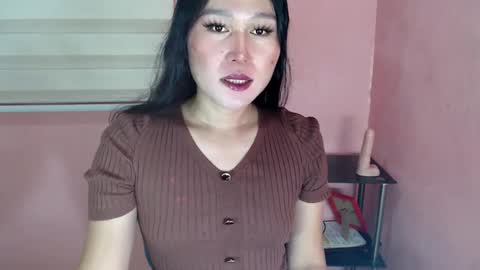 Snapshot of mika_oka chatting on February 2025 09:26:02 AM Hi im Avah online show from February 2025 09:26:02 AM