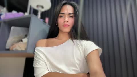 Snapshot of mika_pedersen chatting on April 2026 08:10:01 AM mika_pedersen online show from April 2026 08:10:01 AM