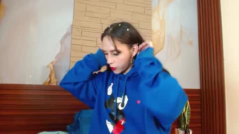 mikaela303av online show from October 2025 02:19:01 AM