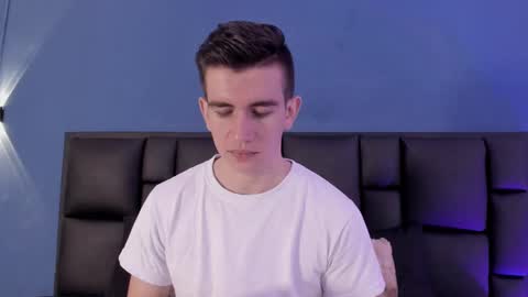 mikael online show from September 2025 04:55:02 AM