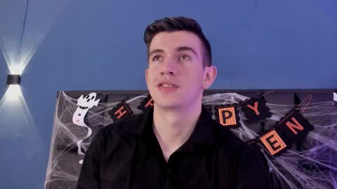 mikael online show from November 2025 04:14:01 AM