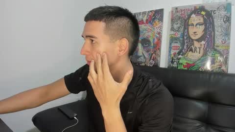 mike3xxx online show from September 2025 01:51:02 AM