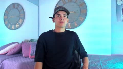 Mike 0233 online show from December 2024 03:39:01 AM