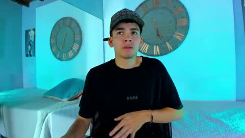 Mike 0233 online show from January 2025 04:33:02 AM