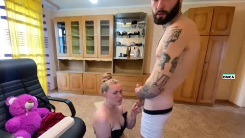 Mike and anna online show from February 2025 06:23:01 PM