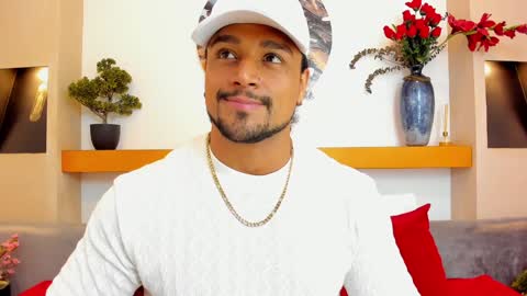   online show from December 2024 05:53:02 AM