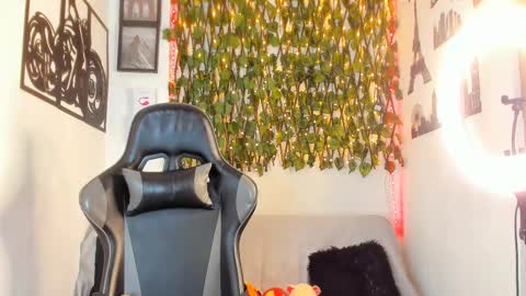 mike kilian1 online show from February 2025 09:04:02 PM