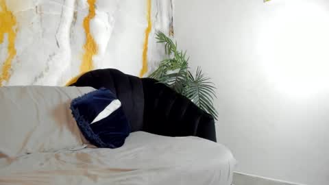 Snapshot of mike_mb_ chatting on October 2025 08:50:01 PM mike online show from October 2025 08:50:01 PM