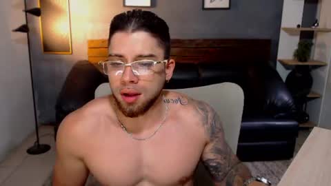 Snapshot of mike_montoya chatting on July 2026 10:03:01 PM Mike Montoya online show from July 2026 10:03:01 PM