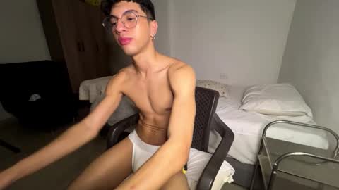 Mike Pineapple online show from November 2025 05:06:02 AM