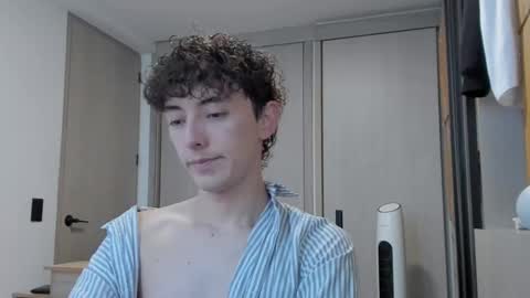 Mikebelf4 online show from September 2025 09:37:01 PM