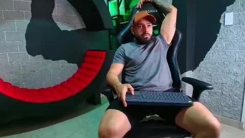 Mike Blare online show from January 2025 07:06:02 PM