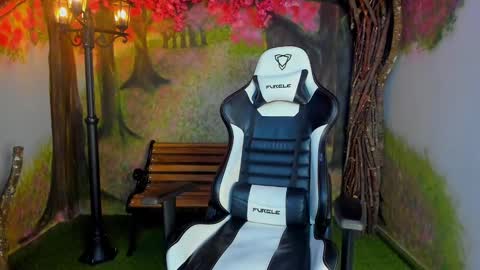 Mike Blare online show from January 2025 07:18:01 PM