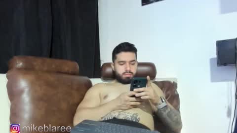 mikeblaree online show from November 2025 06:48:02 PM