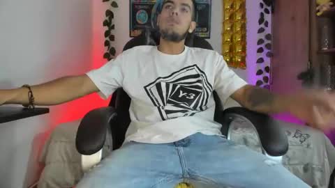 mikee_scooth online show from February 2025 06:48:01 PM