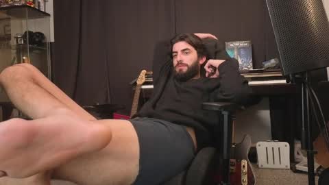 mikehawk1589 online show from April 2026 06:19:01 AM