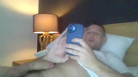 Snapshot of mikejackson7 chatting on March 2025 07:03:01 AM MJ online show from March 2025 07:03:01 AM